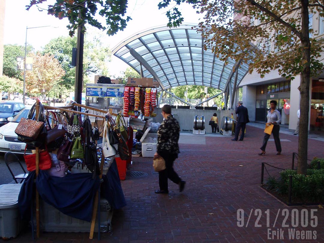 Escalator Dupont Circle